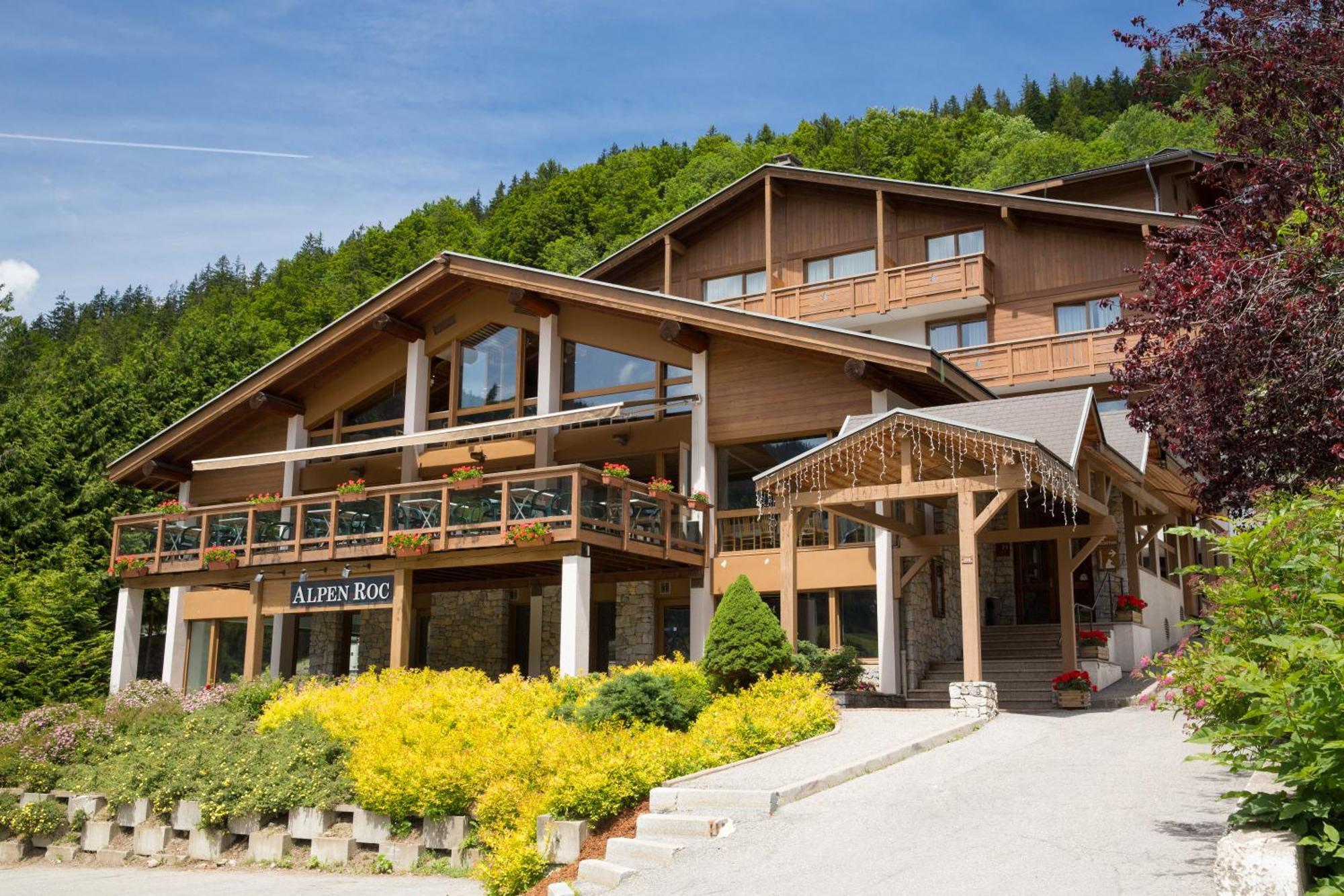 Hotel Alpen Roc La Clusaz Ngoại thất bức ảnh
