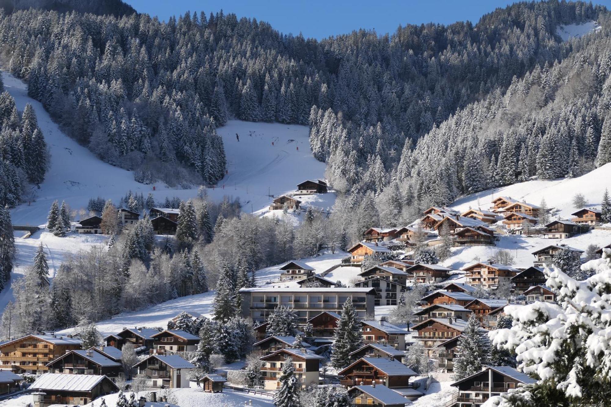Hotel Alpen Roc La Clusaz Ngoại thất bức ảnh