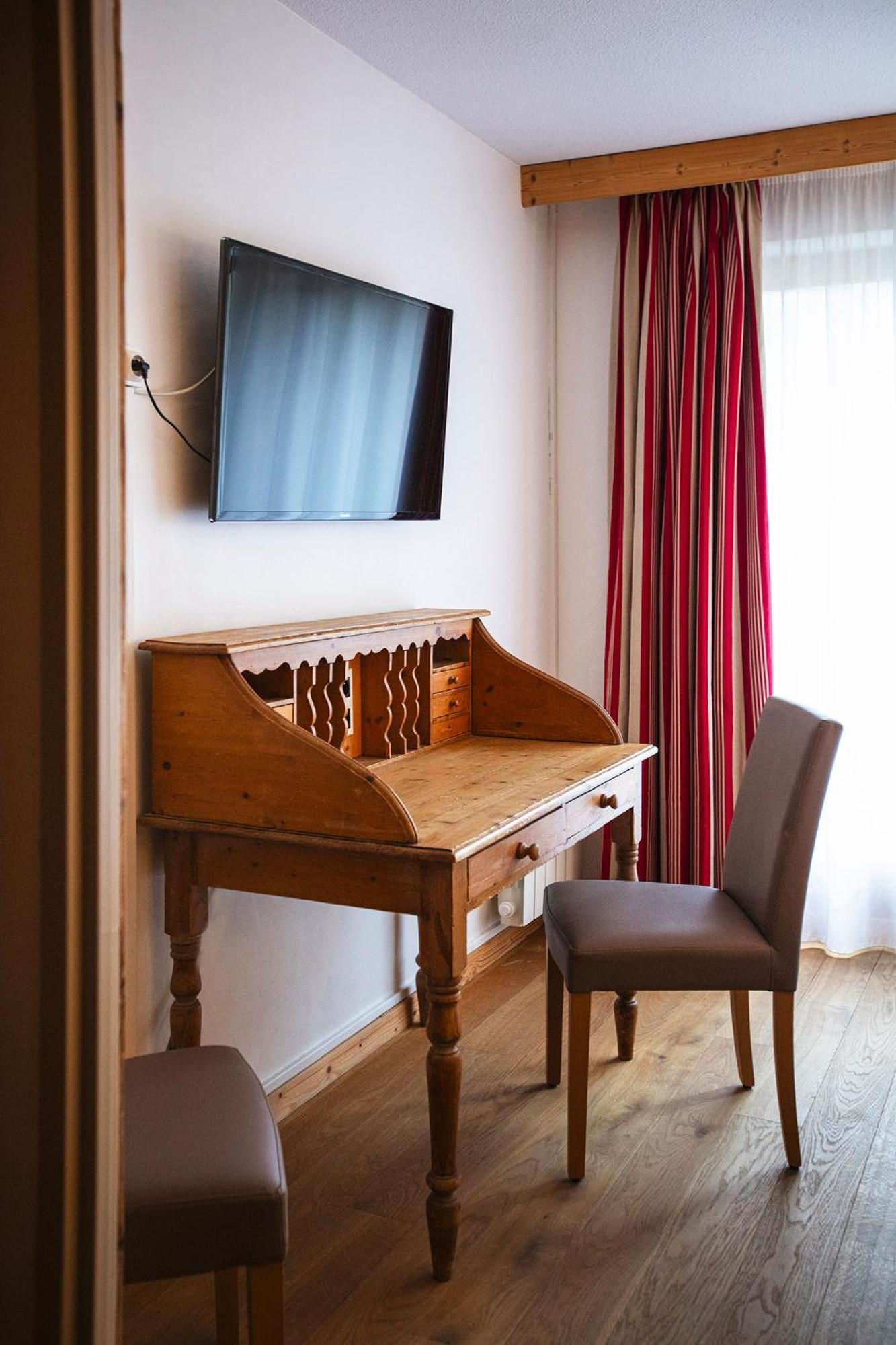 Hotel Alpen Roc La Clusaz Ngoại thất bức ảnh