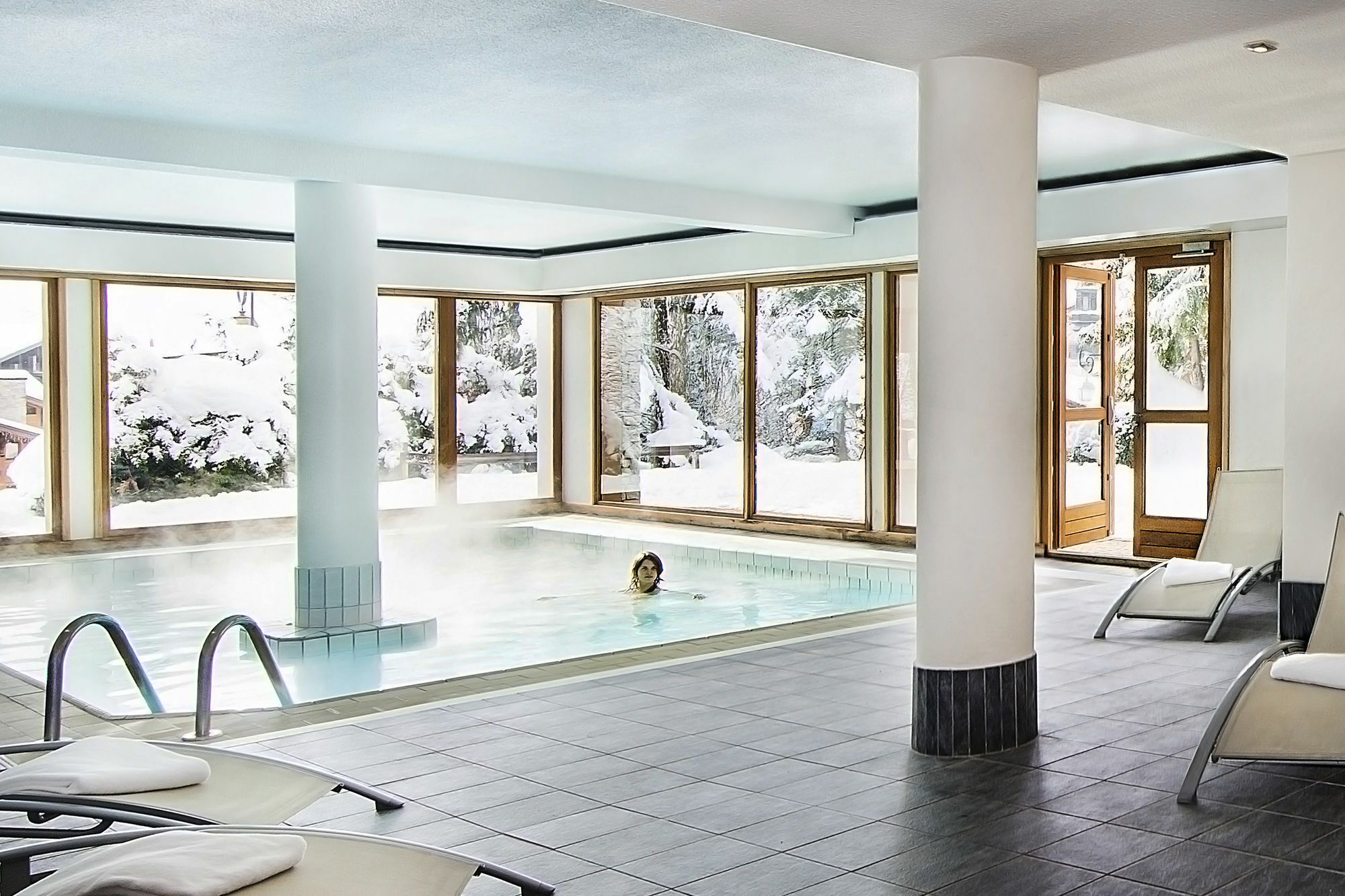 Hotel Alpen Roc La Clusaz Ngoại thất bức ảnh